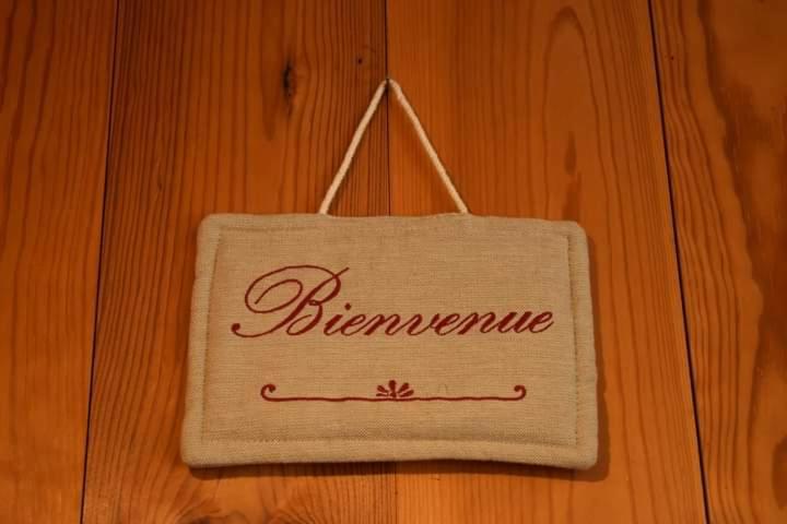 Gite Du Cheval Blanc D'Houmont Sainte-Ode 外观 照片